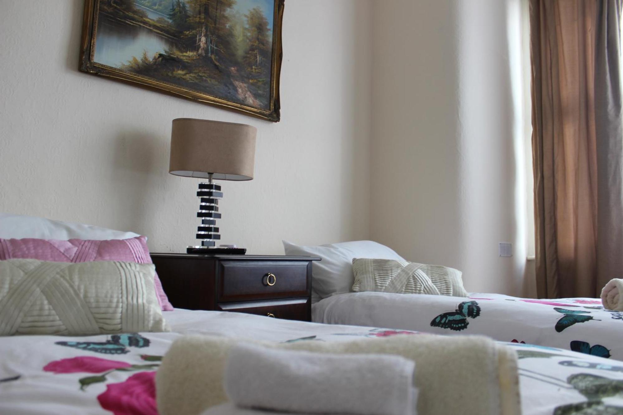 Mother-In-Law Guest House Hotel Leeds Лідс Екстер'єр фото