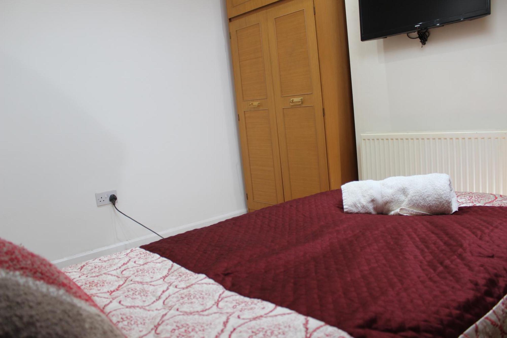 Mother-In-Law Guest House Hotel Leeds Лідс Екстер'єр фото