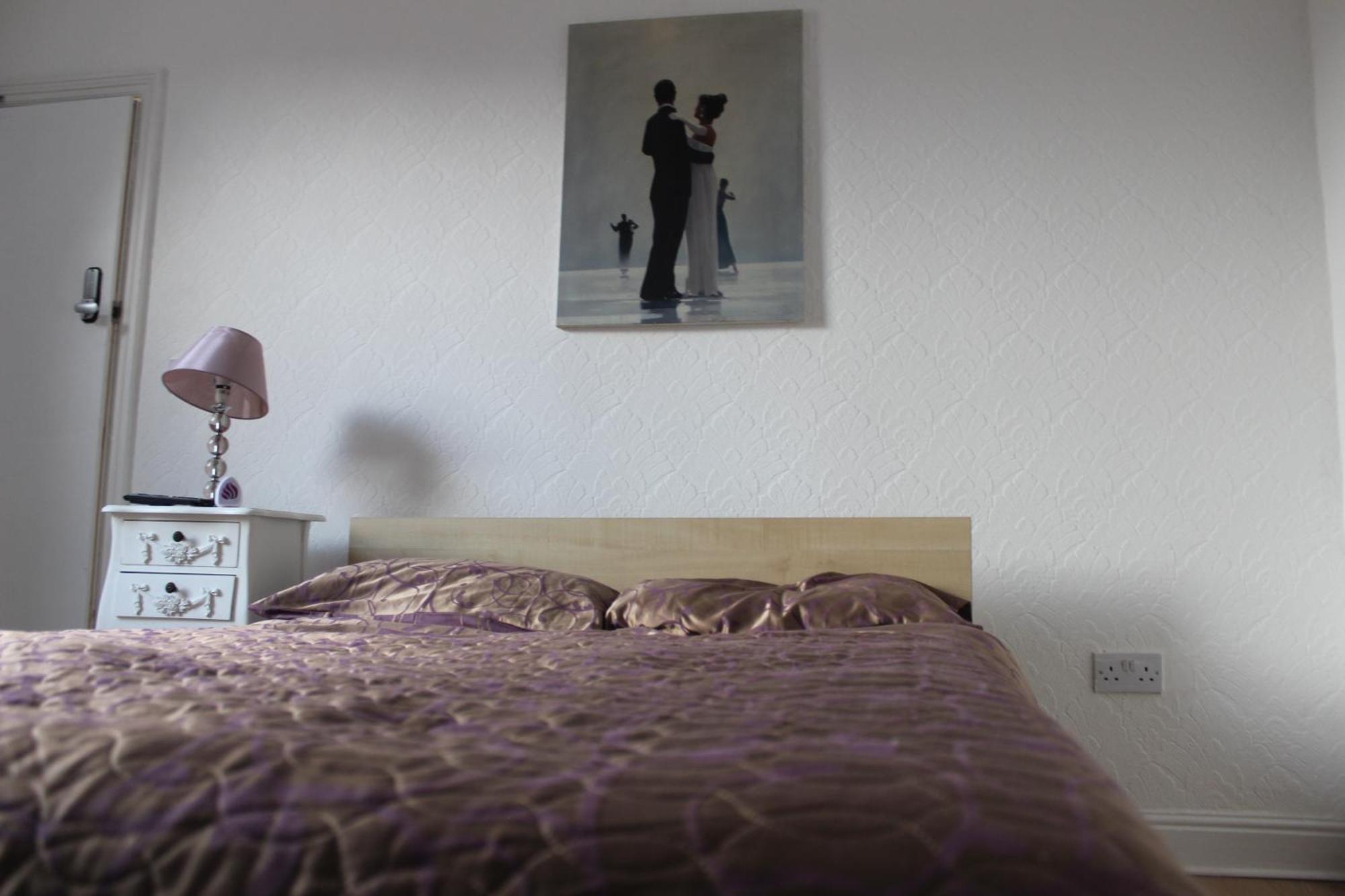 Mother-In-Law Guest House Hotel Leeds Лідс Екстер'єр фото