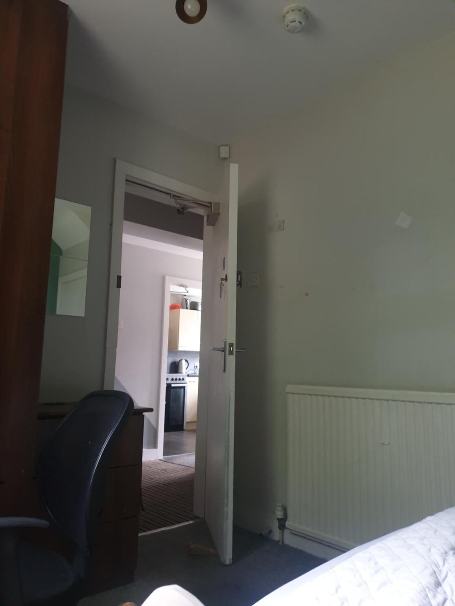 Mother-In-Law Guest House Hotel Leeds Лідс Екстер'єр фото